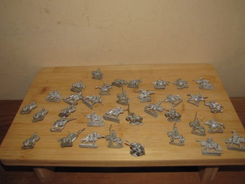 Vintage tin soldiers normans - normans, &