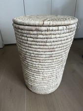 H&M Seagrass Laundry Basket With Lid – Washable Cotton Liner – Great Condition