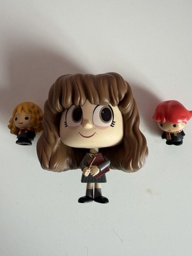 Harry potter figures - harry,