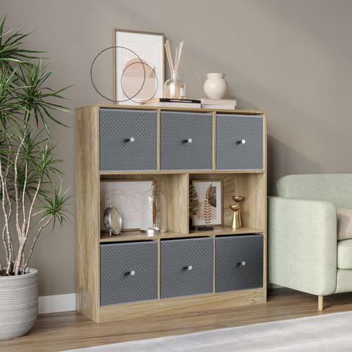 Asymmetrical oak cube - asymmetrical,