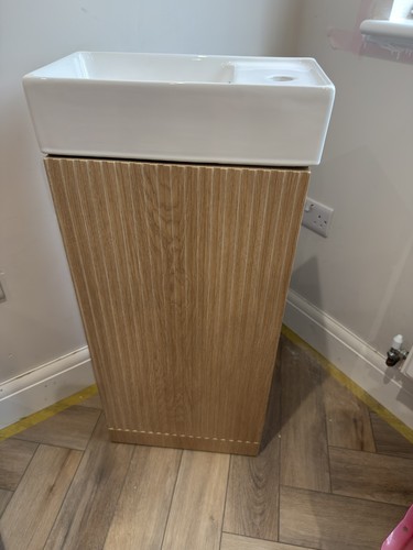 Cloakroom swiss oak vanity - cloakroom,