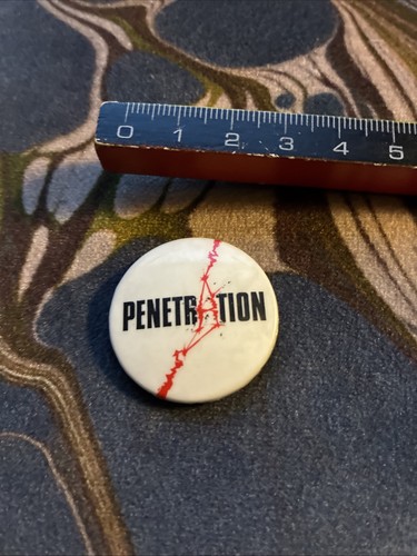Vintage penetration pin - , badge