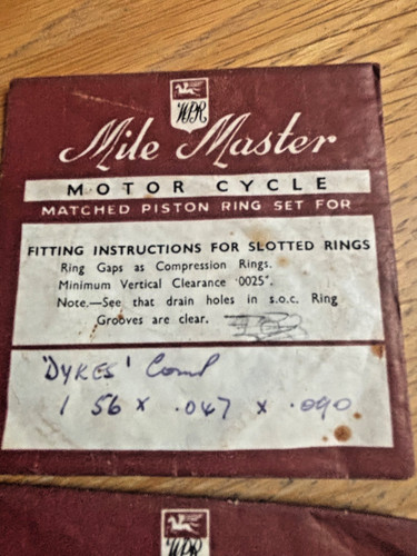 Agusta 125 piston rings - ,