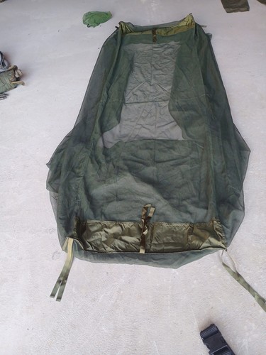 Military insect bar field - us,