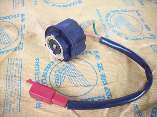 Indicator socket left