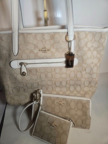 Coach gallery signature logo - signature,
