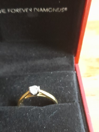 Diamond solitaire engagement - diamond,