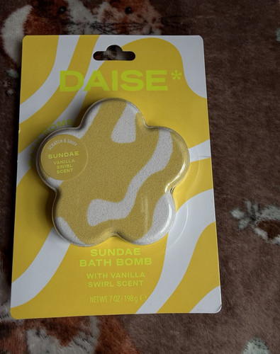 Daise sundae bath bomb - daise, vanilla