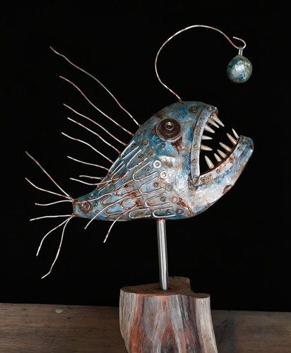 Free standin rusty - rusty, fish,