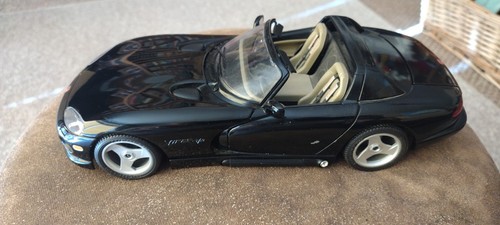 Burago scale diecast 3065 - 1/18,