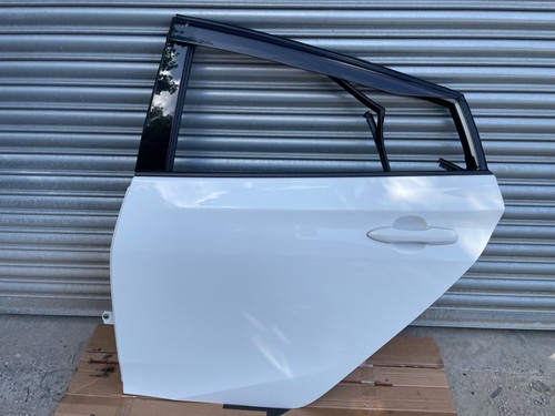 Toyota prius 2019 passenger - prius,