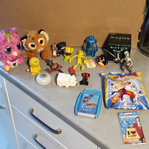 Mixed toy bundle - toy,