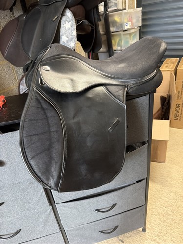 Black thorowgood cob plus - 17.5,