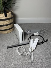 Nintendo Wii Console Bundle