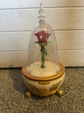 Disney Beauty and the Beast Enchanted Rose Light Up Musical Jewellery Box.