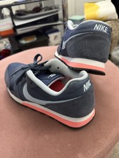 Nike MD Runner 2 Women's