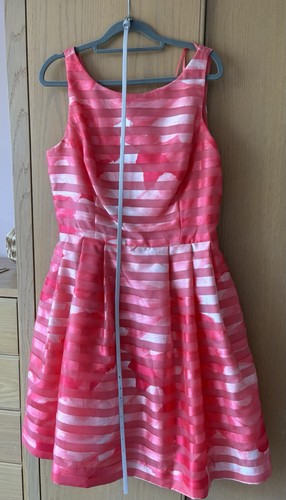 Untold women coral and - untold,