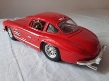 Burago mercedes benz 300 - 1/18,