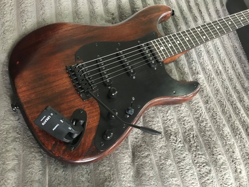 Luthier built strat style