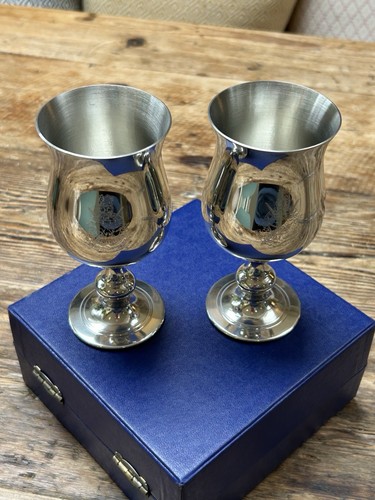 Royal tournament pair - royal, of
