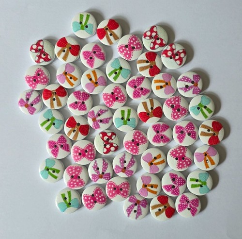 Bow pattern wooden buttons - 50,