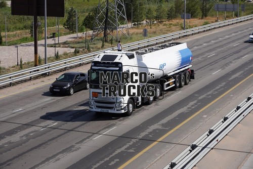 Truck photo volvo - truck,