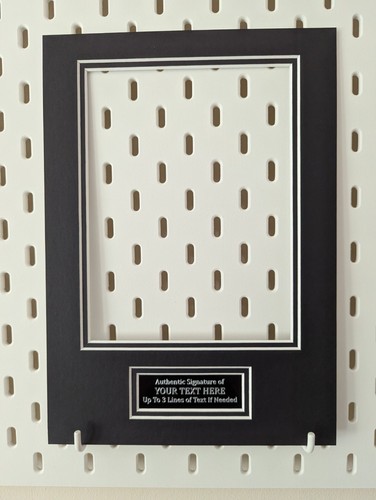 Autograph mount display - mount,