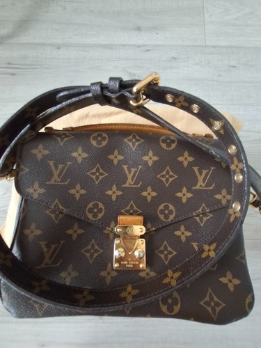 Louis vuitton pochette metis - louis,