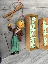 Pelham Puppets SL Mr Turnip