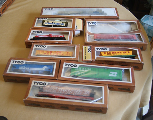 Vintage tyco electric train - vintage,