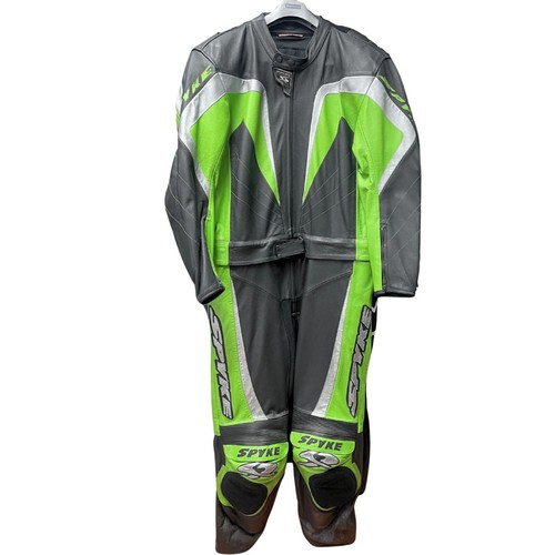 Spyke bullbear two piece - two,