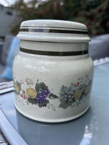 Royal doulton vintage - royal,