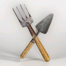 2x Vintage Garden Hand Tools