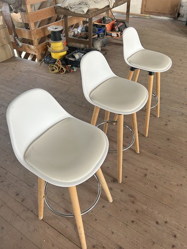 Bar stools 3 - stools, x