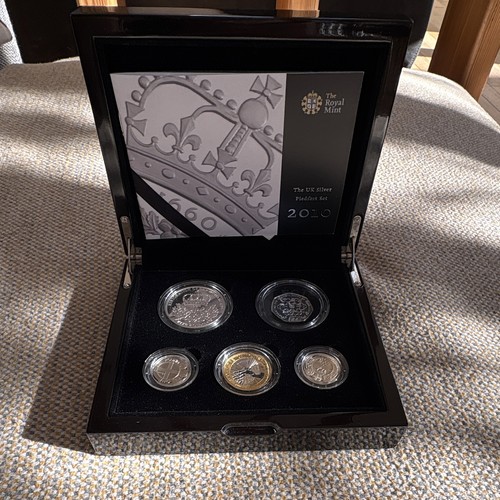 Royal mint 2010 - 2010, uk