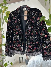 Divine Caroline Charles Velvet