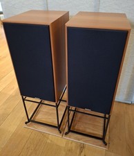SPENDOR CLASSIC 100 SPEAKERS, MINT CONDITION, BEAUTIFUL CHERRY WOOD CABINETS.