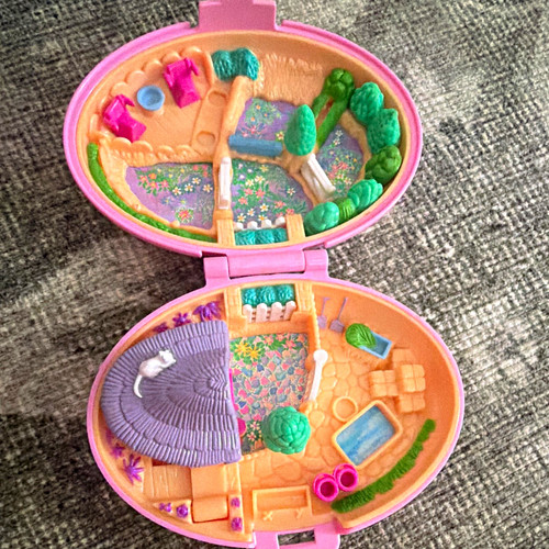Polly pocket shetland - polly,