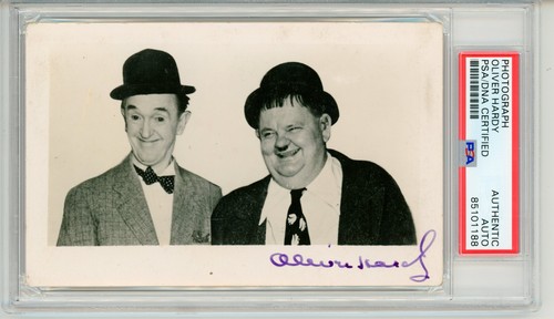 Oliver hardy signed - oliver, ~