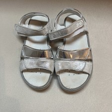 Primigi Leather Sandals Size 32eu