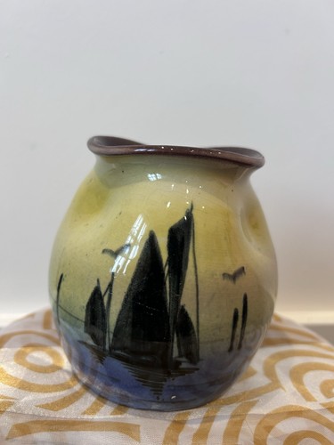 Vintage studio pottery pinch - studio,