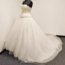 Hollywood Dreams "Mimi" 2019 - Size 10/12 Ivory Wedding Dress Princess Lace Up