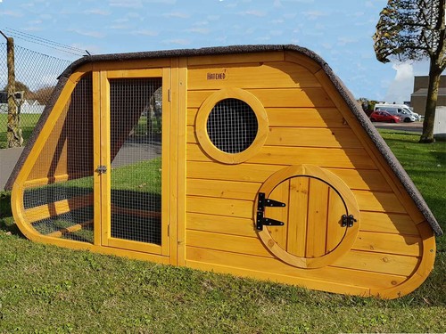 Large chicken coop - large,
