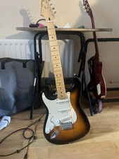 Fender Player Series Stratocaster Left Handed Sunburst Electric Guitar