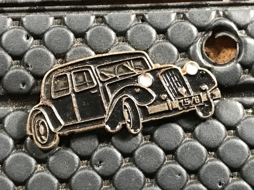 Citroen traction car badge - citroen,