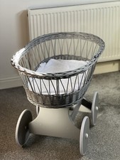 Grey Wicker Wheels Crib/baby Moses Basket+bedding White Stars On Grey/dimple