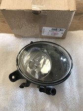 Genuine AUDI A4 SE TFSI 6SP FOG LIGHT FRONT RIGHT SIDE 8T0941700M