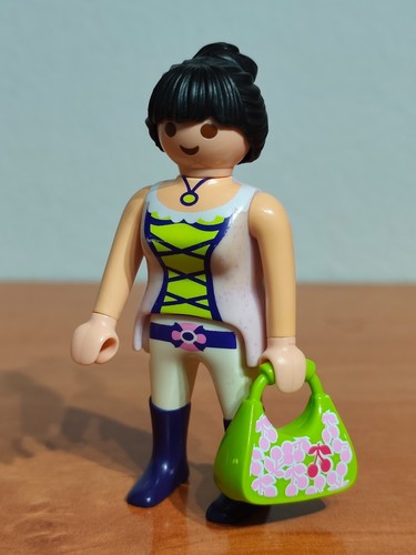 Playmobil figure girl - figure, woman