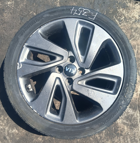 Kia stud 17inch - 4,