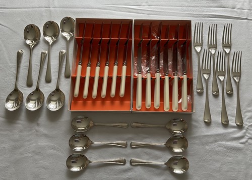 Vintage boxed cutlery set - vintage,